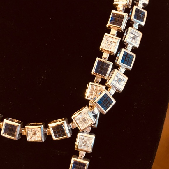 Necklace - Picture 2 of 3